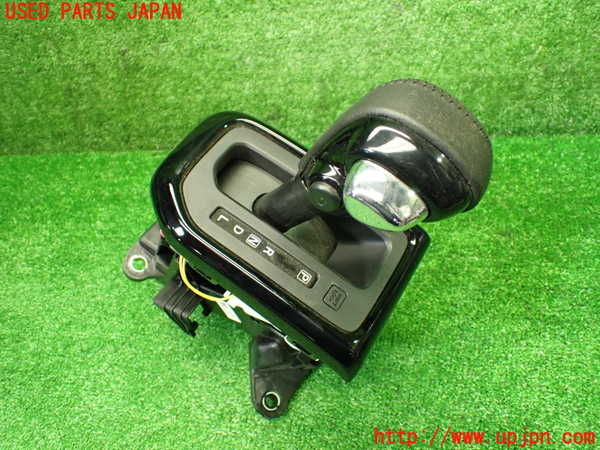 1UPJ-9237427555]ソリオ バンディット(MA37S)ATシフトレバー 中古_4