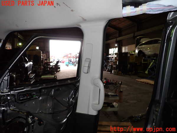 1UPJ-9237427665]ソリオ バンディット(MA37S)右センターピラートリム 中古_2