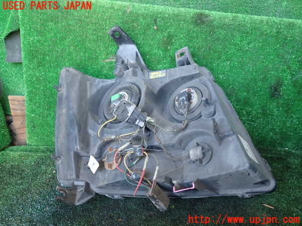 1UPJ-9237431132]シボレー・サバ―バン(型式不明)左ヘッドライト ハロゲン 中古_3