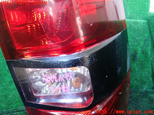 1UPJ-9237431530]シボレー・サバ―バン(型式不明)右テールランプ 中古_2