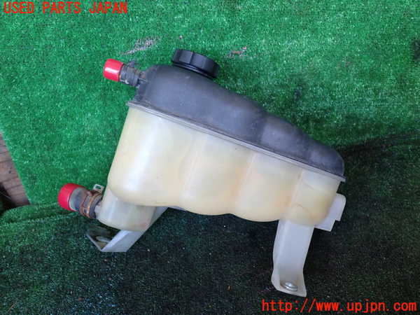 1UPJ-9237432410]シボレー・サバ―バン(型式不明)ラジエータータンク 中古_3