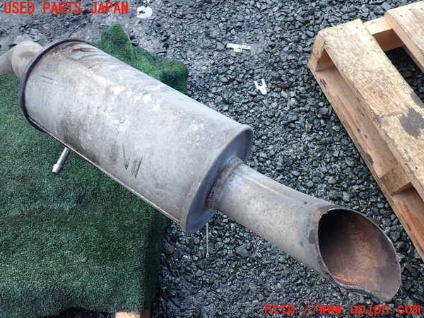 1UPJ-9237432671]シボレー・サバ―バン(型式不明)リアマフラー1 中古_4