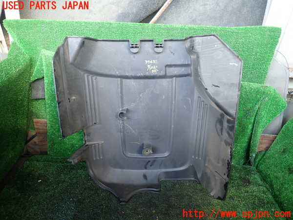 1UPJ-9237432160]シボレー・サバ―バン(型式不明)エンジンアッパーカバー 中古_3