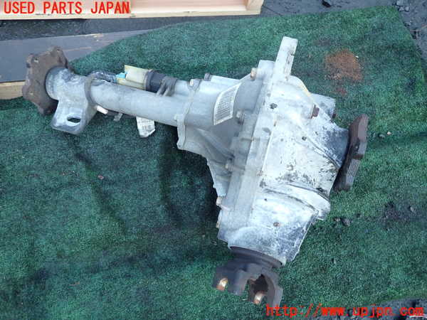 1UPJ-9237434350]シボレー・サバ―バン(型式不明)フロントデフ 中古_2
