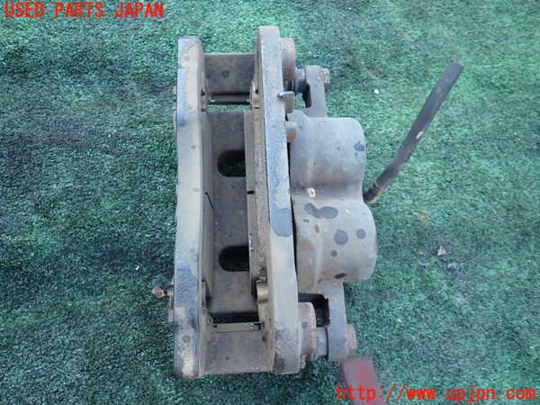 1UPJ-9237434080]シボレー・サバ―バン(型式不明)右フロントキャリパー 中古_2