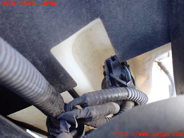 1UPJ-9237436791]シボレー・サバ―バン(型式不明)ウォッシャータンク1 中古_4