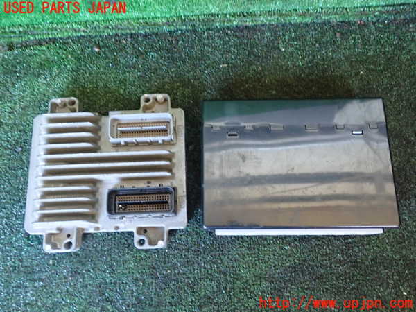 1UPJ-9237436110]シボレー・サバ―バン(型式不明)エンジンコンピューター 中古_4