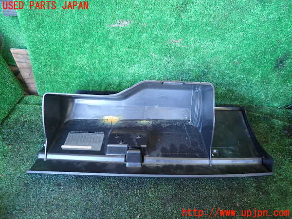 1UPJ-9237437516]シボレー・サバ―バン(型式不明)グローブボックス1 中古_3