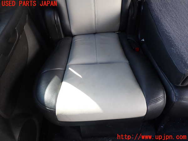1UPJ-9237437145]シボレー・サバ―バン(型式不明)右2列目シート 中古_3