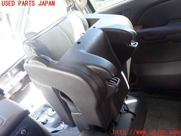 1UPJ-9237437145]シボレー・サバ―バン(型式不明)右2列目シート 中古_5