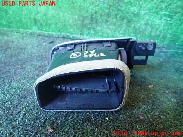 1UPJ-9237437527]シボレー・サバ―バン(型式不明)エアコン吹き出し口2(右) 中古_2