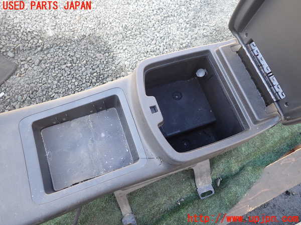 1UPJ-9237437540]シボレー・サバ―バン(型式不明)センターコンソール 中古_2