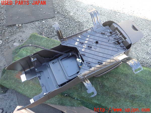 1UPJ-9237437540]シボレー・サバ―バン(型式不明)センターコンソール 中古_5