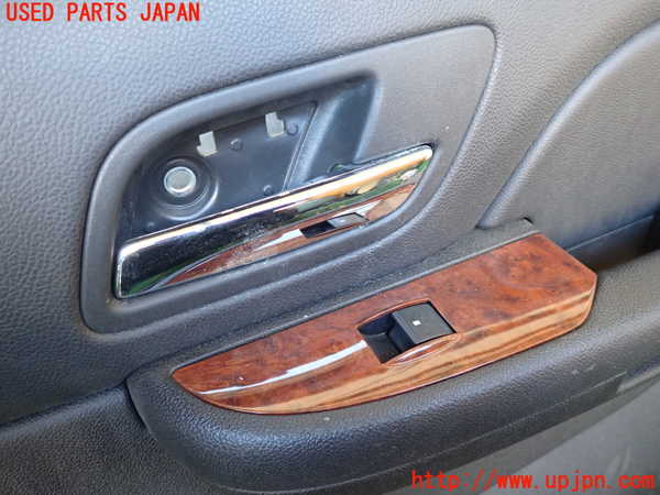 1UPJ-9237431294]シボレー・サバ―バン(型式不明)右後ドア内張り 中古_2