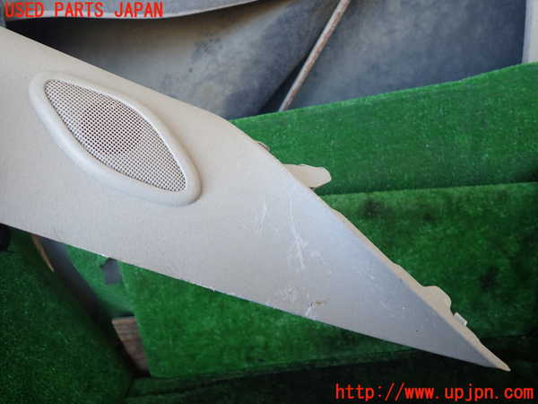 1UPJ-9237437655]シボレー・サバ―バン(型式不明)右フロントピラートリム 中古_2