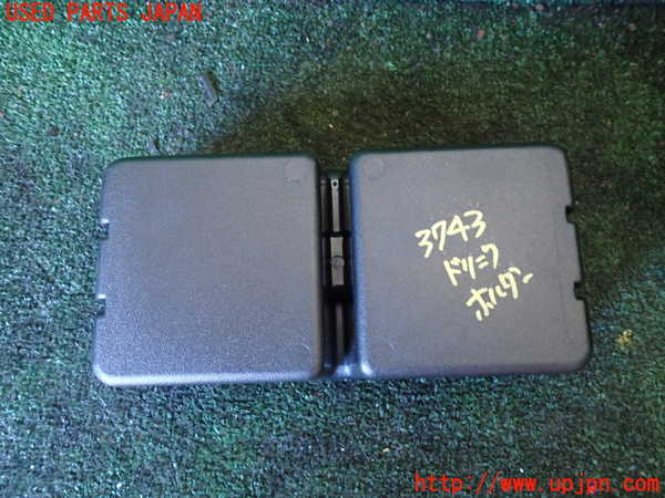 1UPJ-9237437810]シボレー・サバ―バン(型式不明)ドリンクホルダー 中古_2