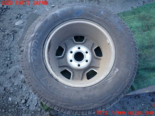 1UPJ-9237439036]シボレー・サバ―バン(型式不明)タイヤ　ホイール　1本① 265/70R17 中古_4
