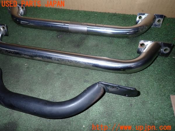 3UPJ=9237440626]三菱 ジープ キャンバストップ(J53(改))社外 アシストグリップ グラブバー2本 リフティングバー1本 中古_3