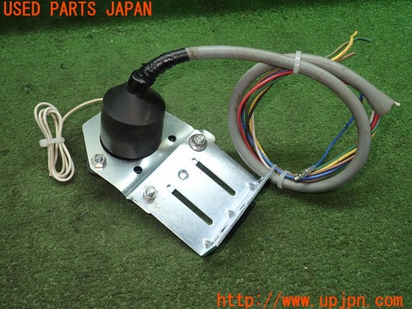 3UPJ=9237450579]三菱ジープ キャンバストップ(J54)社外 ヒッチメンバーコンセント ヒッチメンバースリーブコンセント 電源プラグ 中古_2