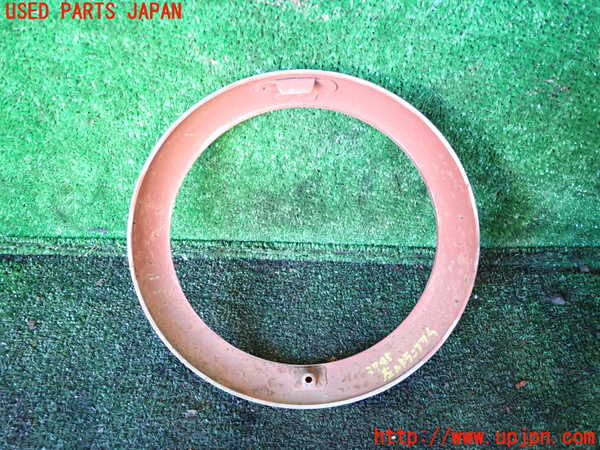 1UPJ-9237451142]三菱ジープ(J54)左ヘッドライトリム 中古_2