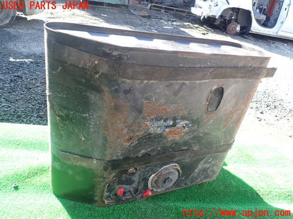 1UPJ-9237452500]三菱ジープ(J54)燃料タンク 中古_2