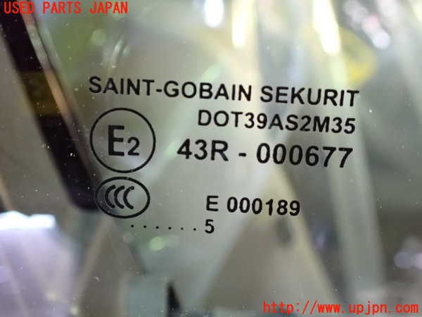 1UPJ-9237461230]ジャガー・XJ(J72RA)右前ドア SEKURIT M35 中古_4