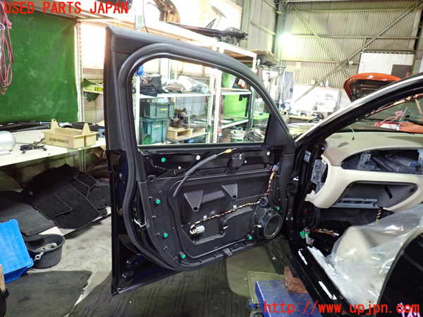 1UPJ-9237461260]ジャガー・XJ(J72RA)左前ドア SEKURIT M35 中古_5