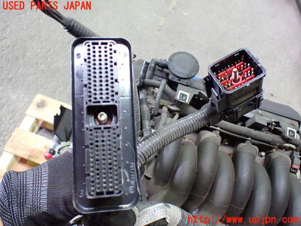 1UPJ-9237462010]ジャガー・XJ(J72RA)エンジン RB 中古_3