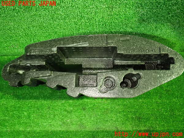 1UPJ-9237467772]ジャガー・XJ(J72RA)ラゲッジトレイ2 中古_2