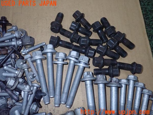 3UPJ=9237470720]ベンツ C220d アバンギャルド AMGライン(205014 W205)ネジ・ナット・ステー類 セット ジャンク_2