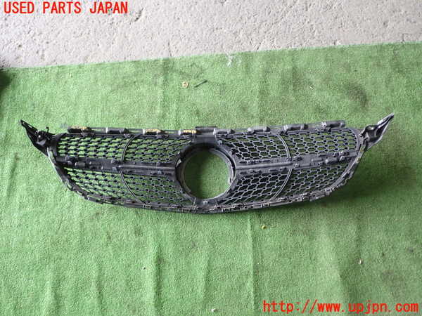 1UPJ-9237471050]ベンツ C220 d(205014)(W205)ラジエターグリル 中古_4