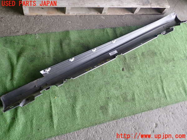 1UPJ-9237471390]ベンツ C220 d(205014)(W205)右サイドステップ 中古_5