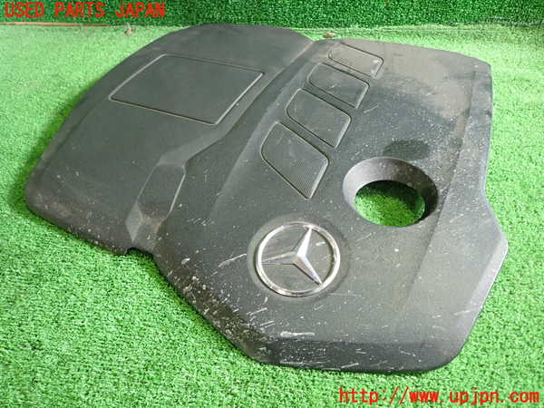 1UPJ-9237472160]ベンツ C220 d(205014)(W205)エンジンアッパーカバー 中古_2