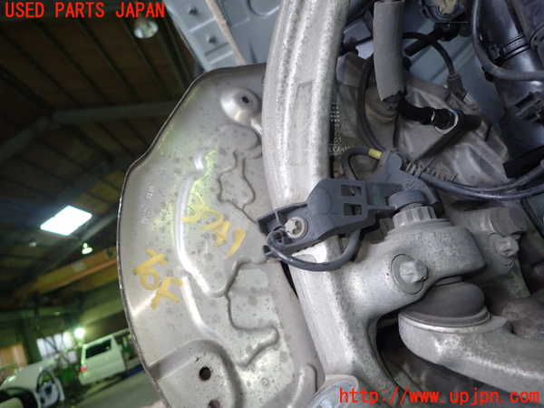 1UPJ-9237474290]ベンツ C220 d(205014)(W205)右フロントナックルハブ 中古_2