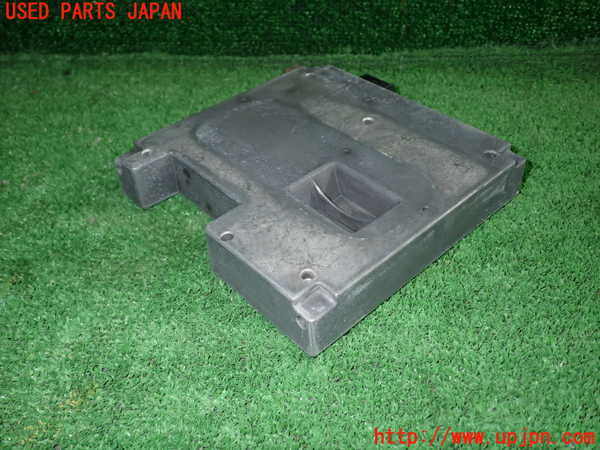 1UPJ-9237476660]ベンツ C220 d(205014)(W205)TVチューナー 中古_3