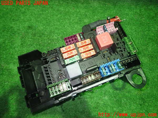 1UPJ-9237476741]ベンツ C220 d(205014)(W205)ヒューズボックス1 中古_2
