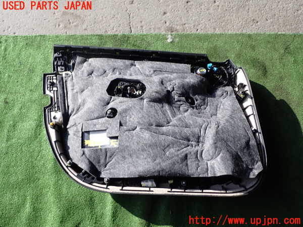 1UPJ-9237471234]ベンツ C220 d(205014)(W205)右前ドア内張り 中古_5