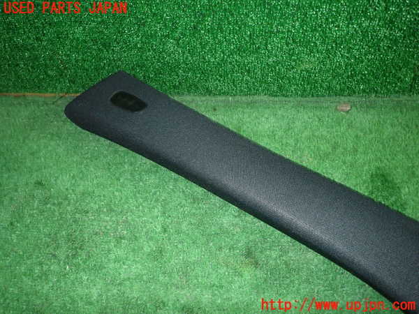 1UPJ-9237477660]ベンツ C220 d(205014)(W205)左フロントピラートリム 中古_2