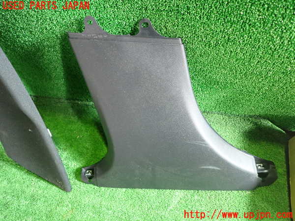 1UPJ-9237477670]ベンツ C220 d(205014)(W205)左センターピラートリム 中古_4