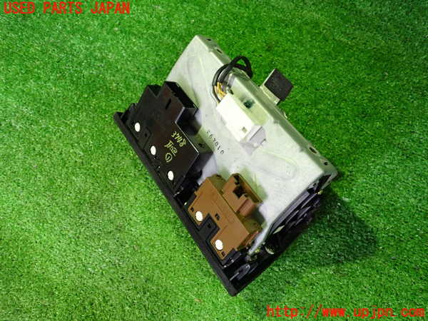 2UPJ-9237487821]セルシオ(UCF11)灰皿1 中古_2