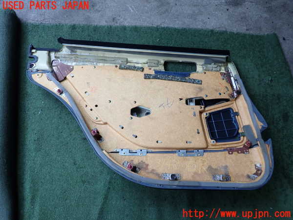 2UPJ-9237481294]セルシオ(UCF11)右後ドア内張り 中古_5