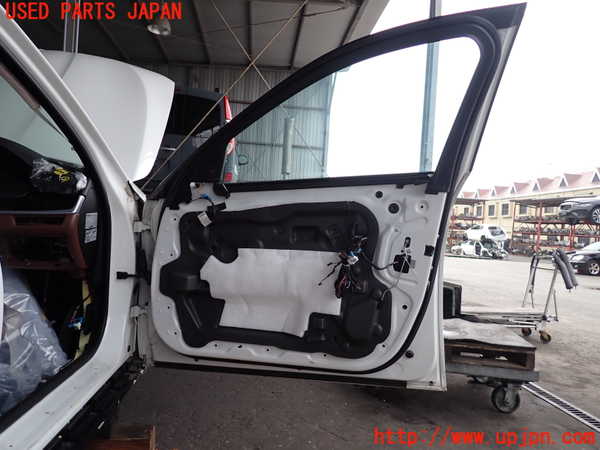 2UPJ-9237491230]BMW 523d(FW20)右前ドア (43R-00050) 中古 (F10)_2