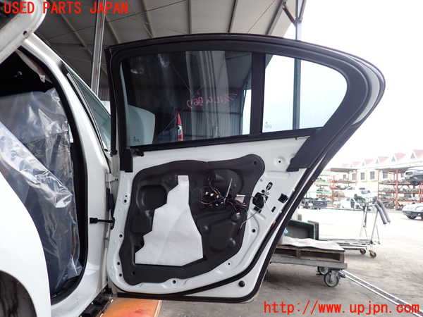 2UPJ-9237491290]BMW 523d(FW20)右後ドア (43R-00049) 中古 (F10)_2