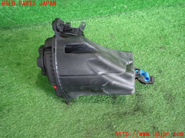2UPJ-9237492410]BMW 523d(FW20)ラジエータータンク 中古 (F10)_4