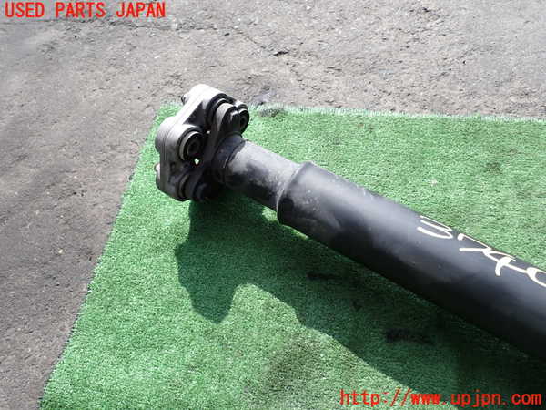 2UPJ-9237493410]BMW 523d(FW20)リアプロペラシャフト 中古 (F10)_4