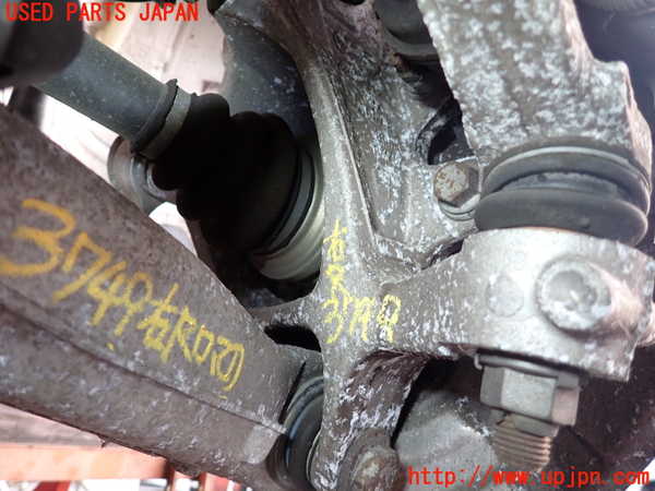 2UPJ-9237494300]BMW 523d(FW20)右リアナックルハブ 中古 (F10)_2