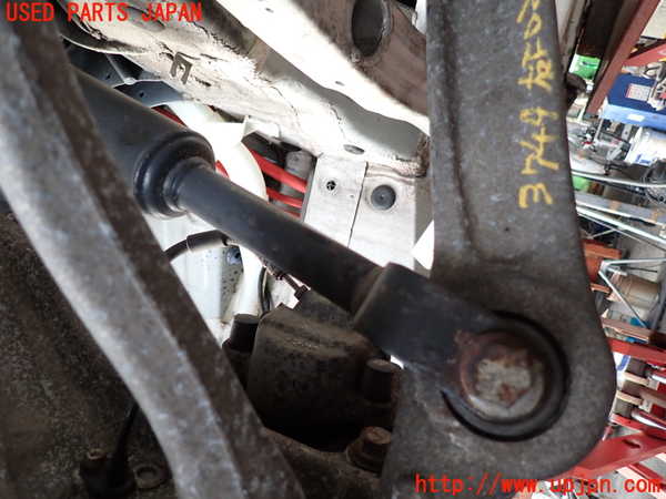 2UPJ-9237495015]BMW 523d(FW20)右フロントストラット 中古 (F10)_2
