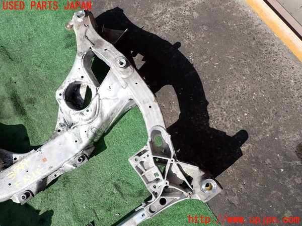 2UPJ-9237495285]BMW 523d(FW20)フロントメンバー 中古 (F10)_2