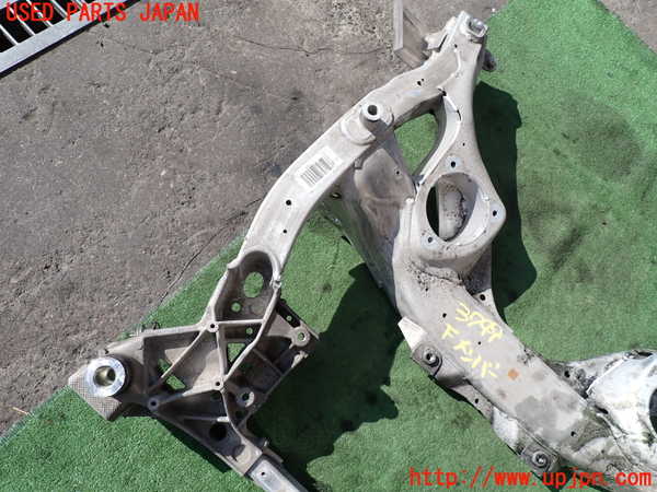 2UPJ-9237495285]BMW 523d(FW20)フロントメンバー 中古 (F10)_3