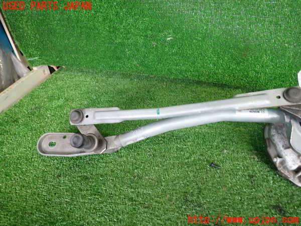 2UPJ-9237496770]BMW 523d(FW20)フロントワイパーモーター 中古 (F10)_3